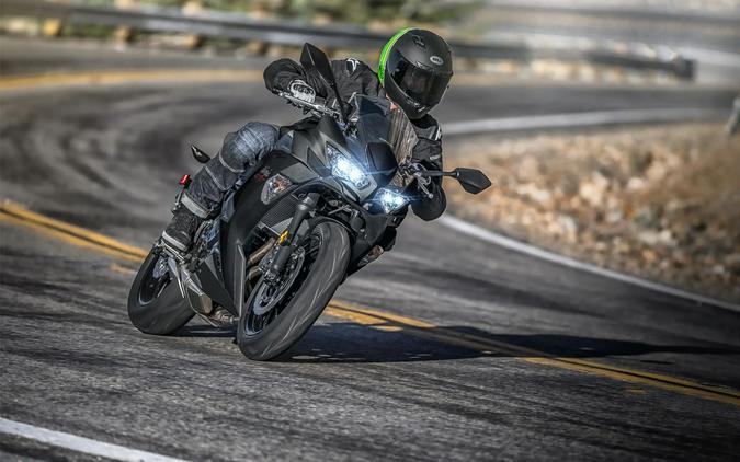 2026 Kawasaki Ninja® 650 Base