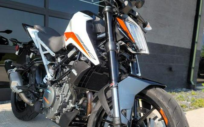 2022 KTM 390 Duke