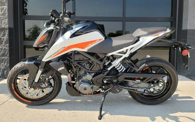 2022 KTM 390 Duke