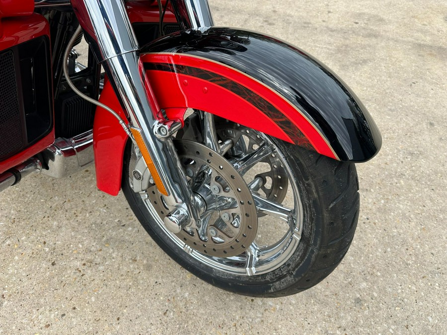 2016 Harley-Davidson CVO™ Limited