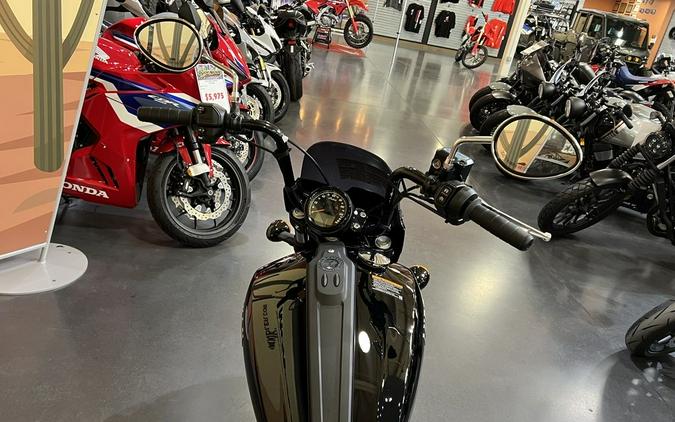 2025 Indian Motorcycle® Sport Scout® Sixty Limited Black Metallic