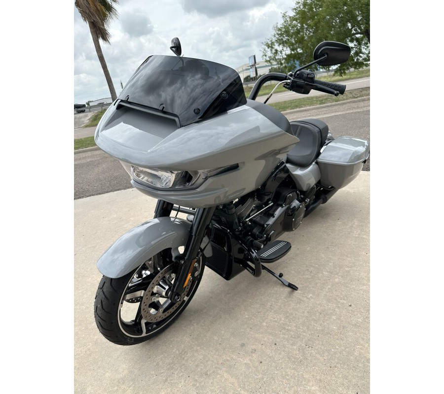 2025 Harley-Davidson Road Glide Billiard Gray