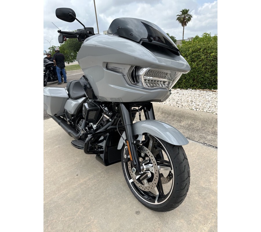 2025 Harley-Davidson Road Glide Billiard Gray