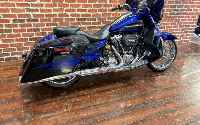 FLHXSE 2017 CVO Street Glide