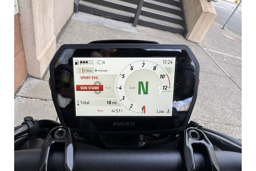 2026 Monster V2 - Ducati