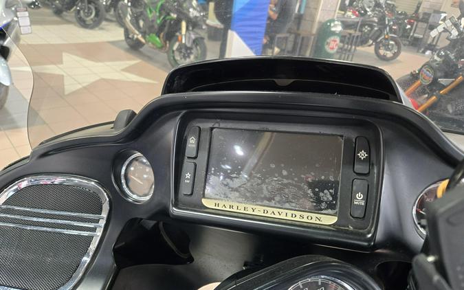 2017 HARLEY ROAD GLIDE ULTRA LIMITED