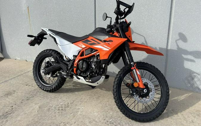 2026 KTM Enduro 390 R