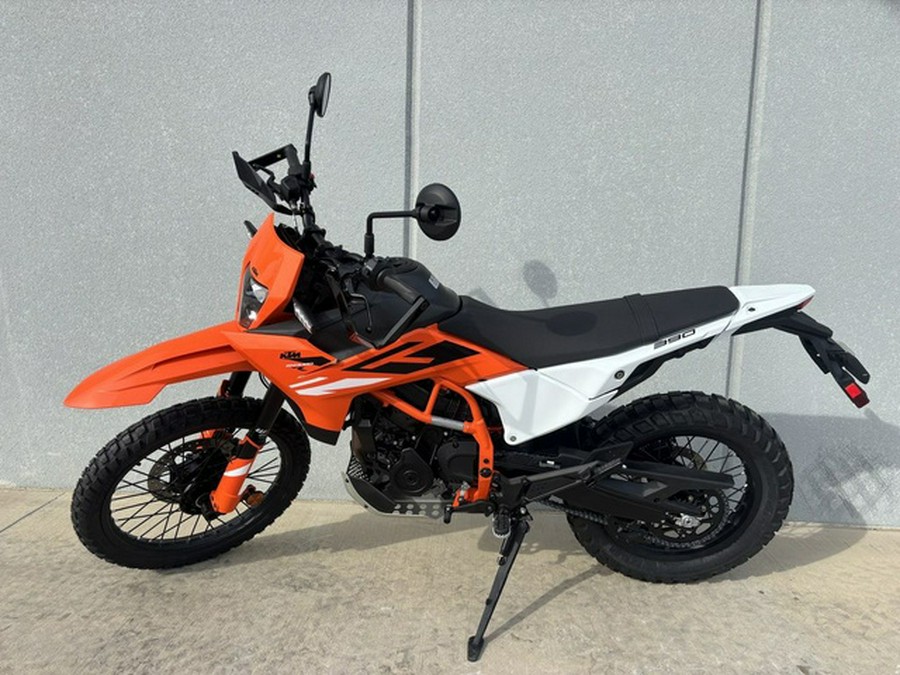 2026 KTM Enduro 390 R