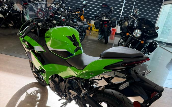 2026 Kawasaki Ninja® 500 SE ABS