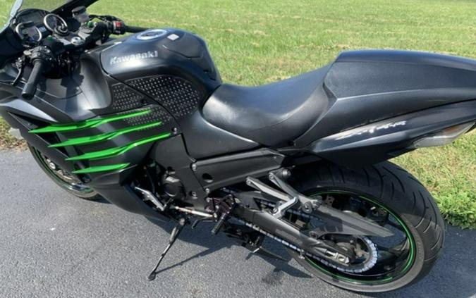 2015 Kawasaki Ninja® ZX™-14R ABS