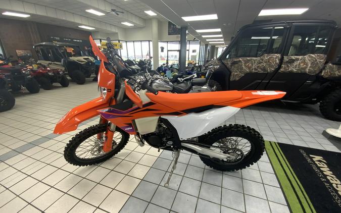 2024 KTM XC 250 W