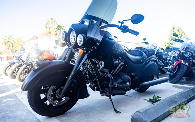 2020 Indian Motorcycle CHIEF DARK HORSE