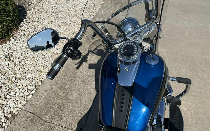 2022 Harley-Davidson Heritage Classic 114 Reef Blue/Vivid Black