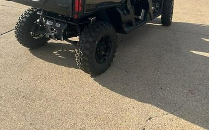 2025 Can-Am® Defender MAX Lone Star HD10