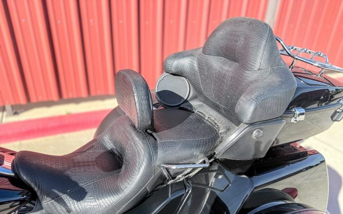 2021 Harley-Davidson® Tri Glide® Ultra Vivid Black