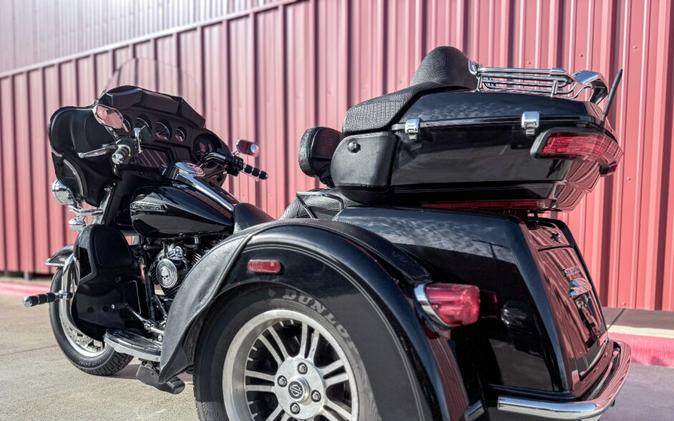 2021 Harley-Davidson® Tri Glide® Ultra Vivid Black