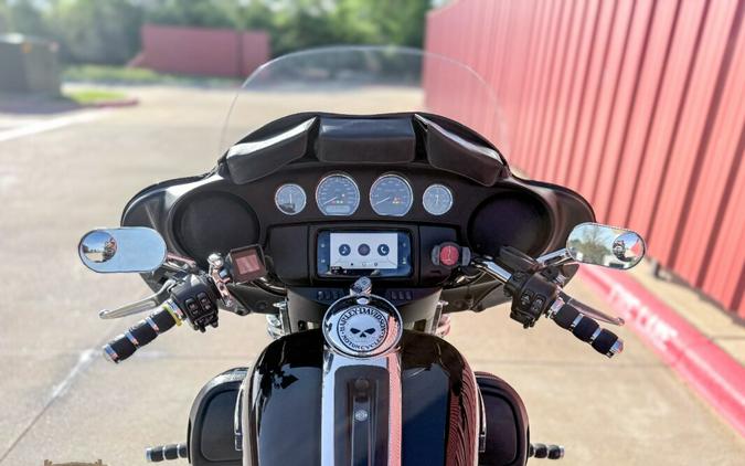 2021 Harley-Davidson® Tri Glide® Ultra Vivid Black