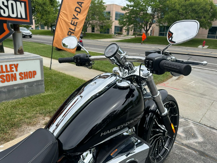 2025 Harley-Davidson Breakout®