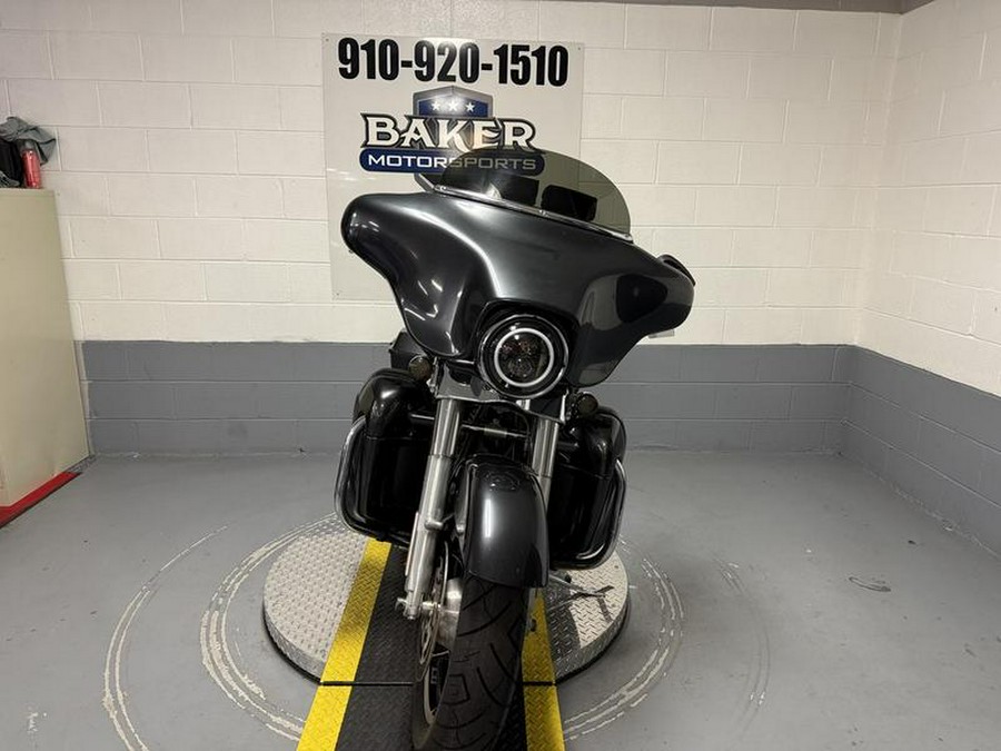 2009 Harley-Davidson® FLHX - Street Glide®