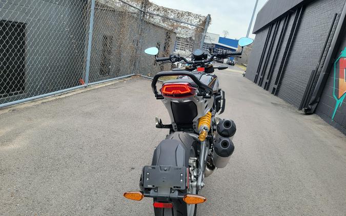 2023 Indian FTR R Carbon