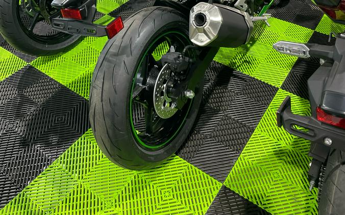 2024 Kawasaki Z7 Hybrid ABS