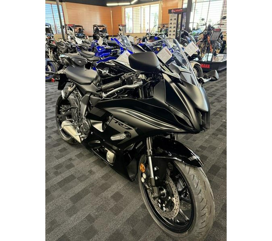 2025 Yamaha YZF-R7