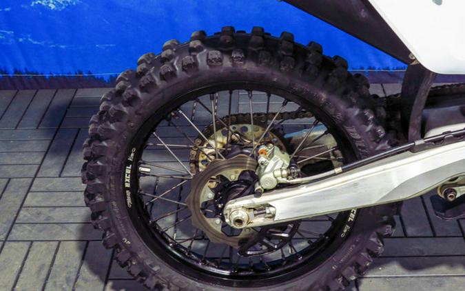 2024 Husqvarna TE 300