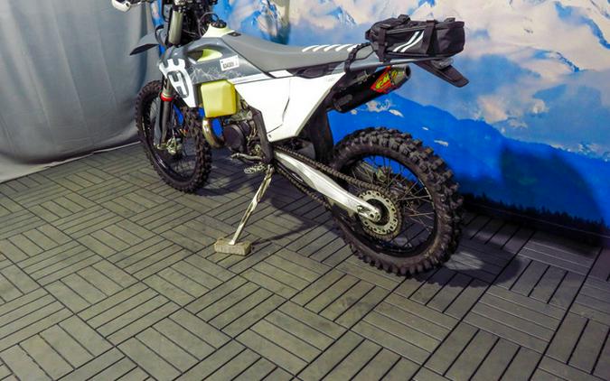 2024 Husqvarna TE 300