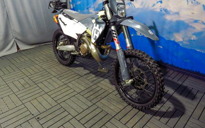 2024 Husqvarna TE 300