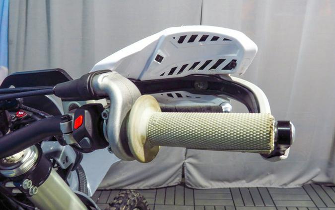 2024 Husqvarna TE 300