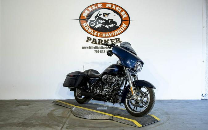 2014 Harley-Davidson® FLHX - Street Glide®