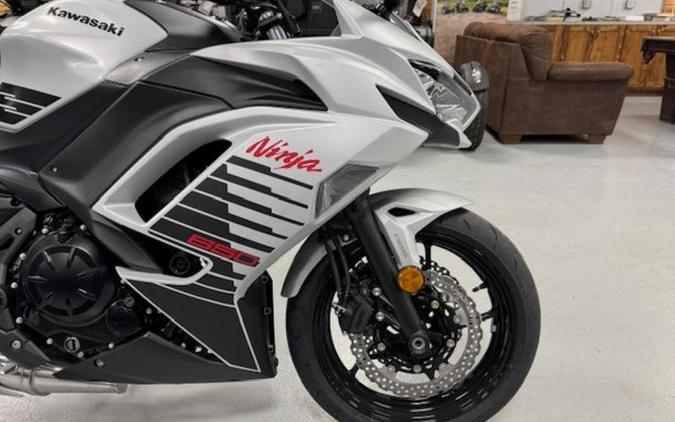 2026 Kawasaki Ninja® 650 ABS