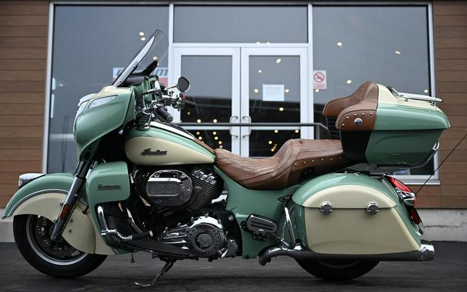 2017 Indian Motorcycle Roadmaster Willow Green Over Ivory Cream
