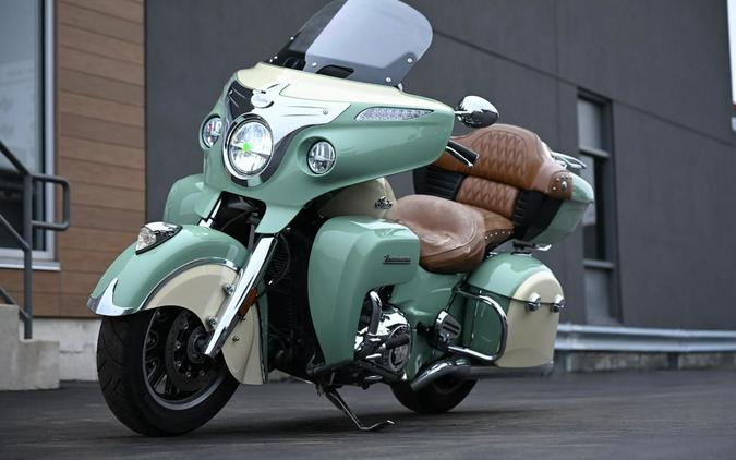 2017 Indian Motorcycle Roadmaster Willow Green Over Ivory Cream