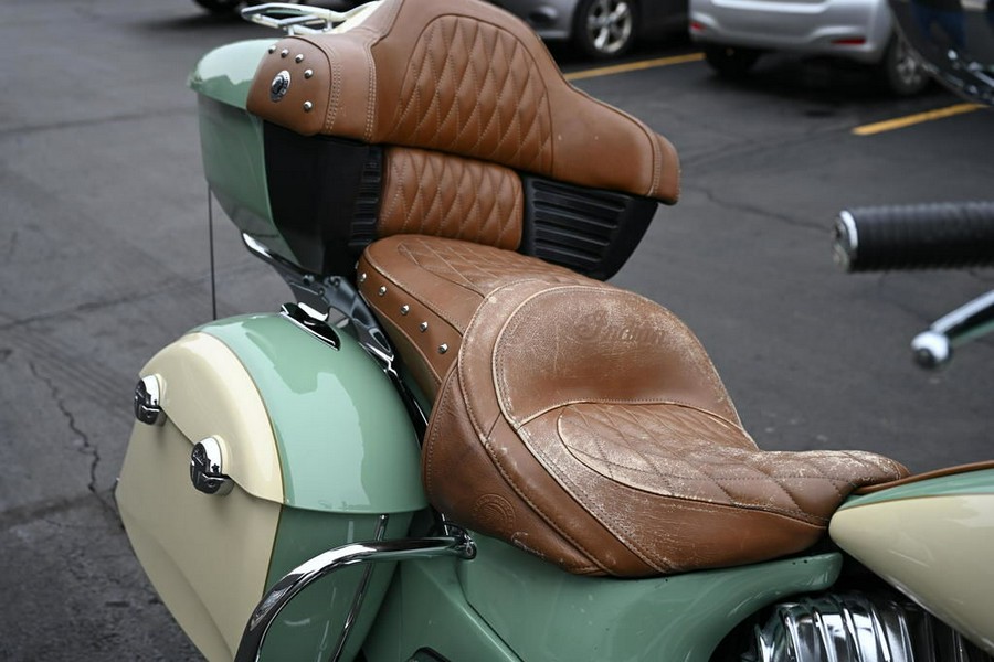 2017 Indian Motorcycle Roadmaster Willow Green Over Ivory Cream