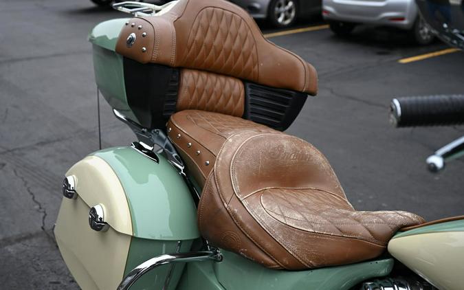2017 Indian Motorcycle Roadmaster Willow Green Over Ivory Cream