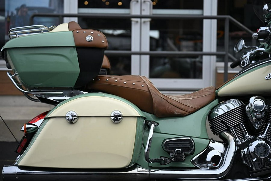 2017 Indian Motorcycle Roadmaster Willow Green Over Ivory Cream