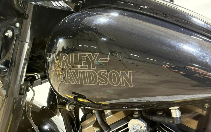 2022 Harley-Davidson® Street Glide® ST Vivid Black