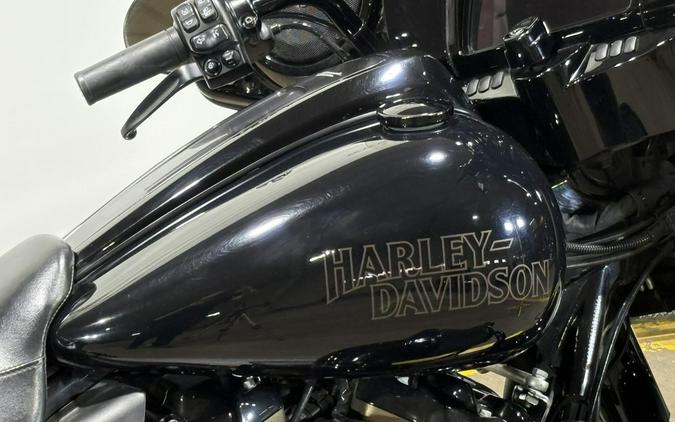 2022 Harley-Davidson® Street Glide® ST Vivid Black