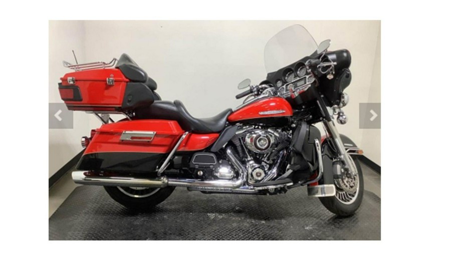 2010 Harley-Davidson® Electra Glide® Ultra Limited Scarlet Red/Vivid Black