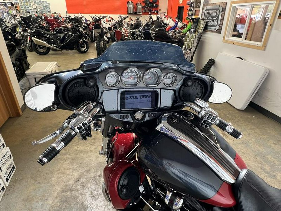 2019 Harley-Davidson® Street Glide CVO Street Glide FLHXSE