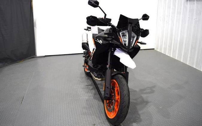 2024 KTM 890 SMT