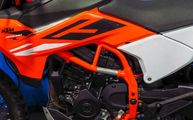 2025 KTM Enduro 390 R