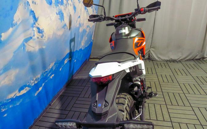 2025 KTM Enduro 390 R