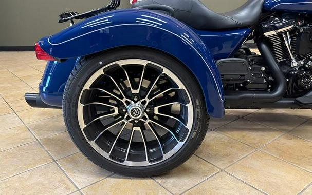 2023 Harley-Davidson® FLTRT - Road Glide® 3