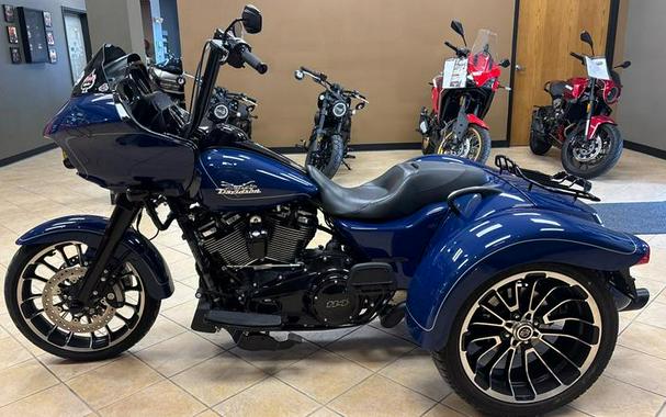 2023 Harley-Davidson® FLTRT - Road Glide® 3