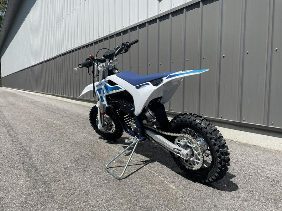 2024 Husqvarna EE3