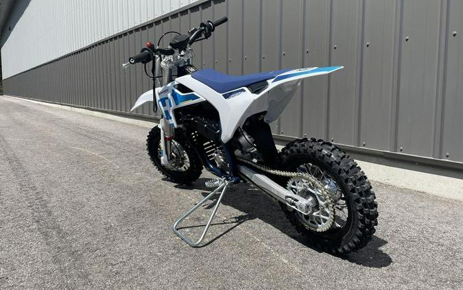 2024 Husqvarna EE3