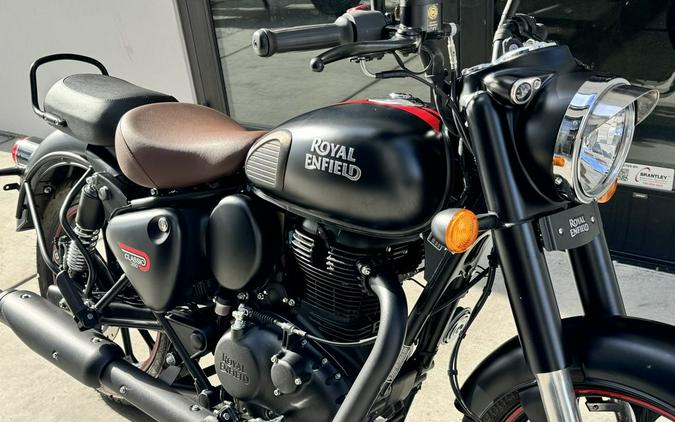 2022 Royal Enfield Classic 350 Dark Stealth Black