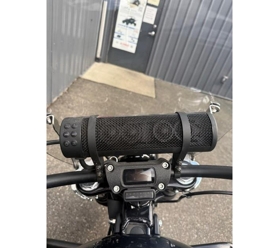 2021 Harley-Davidson® SOFTAIL STREET BOB 1